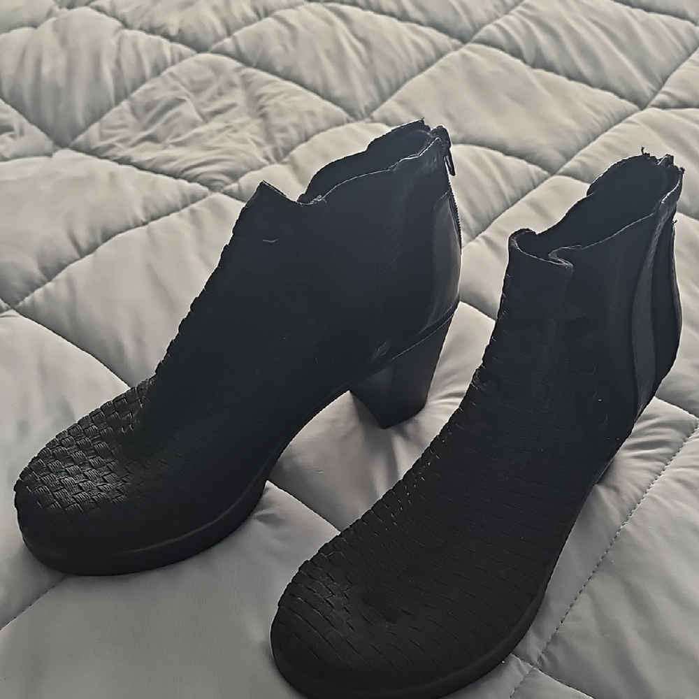 Elegant Black Women's Ankle Boots